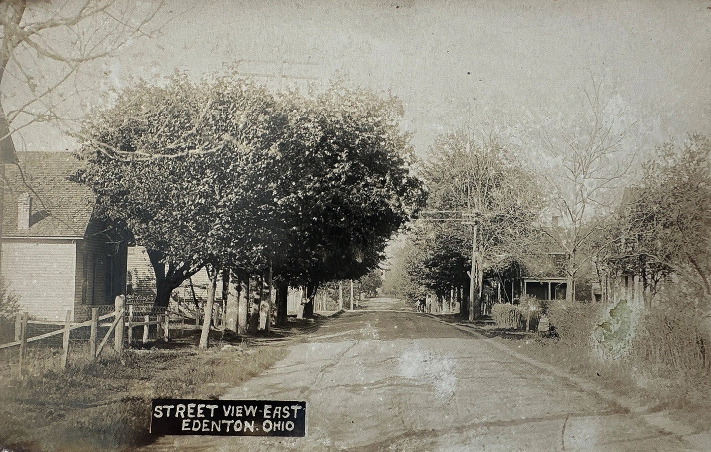 1910. Edenton Street Scene Postcard.