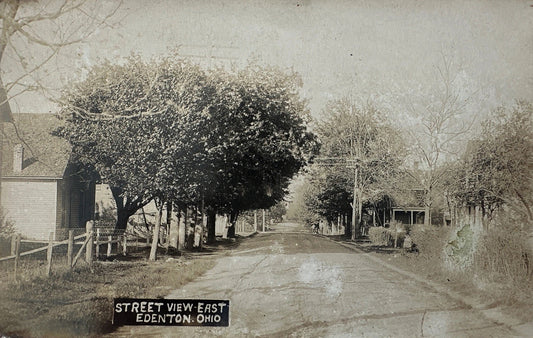 1910. Edenton Street Scene Postcard.