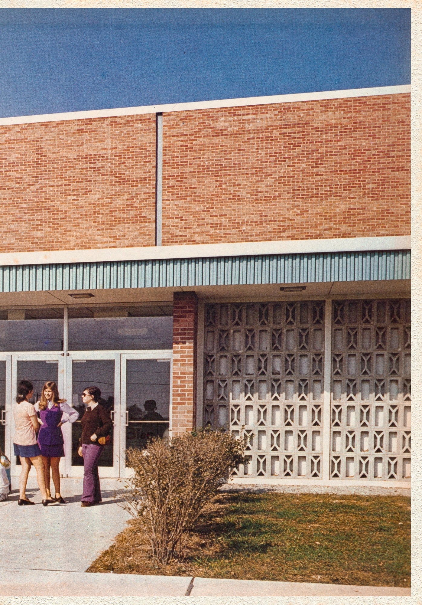 1972. Blanchester High School Yearbook.