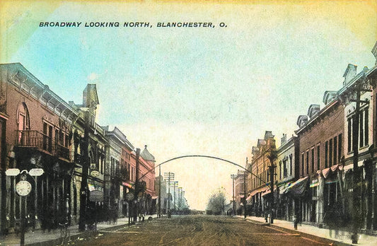 1910. South Broadway looking North. Blanchester.